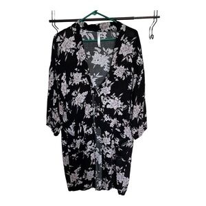 Spiritual Gangster Women’s Maya Kimono Duster Cover Up Robe OS Floral‎ Neck Tie